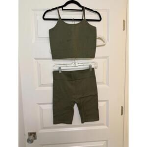 Bozzolo Seamless Ribbed Biker Shorts Set Olive Green M/L – 2-Piece Activewear